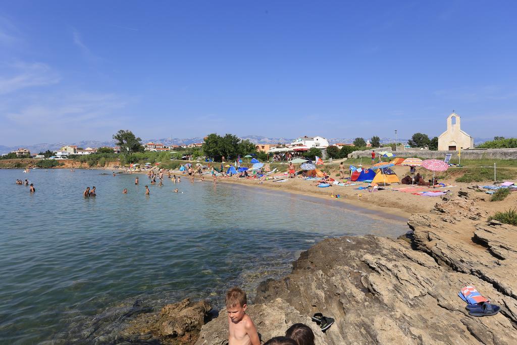 Camp Porat Hotel Povljana Ngoại thất bức ảnh