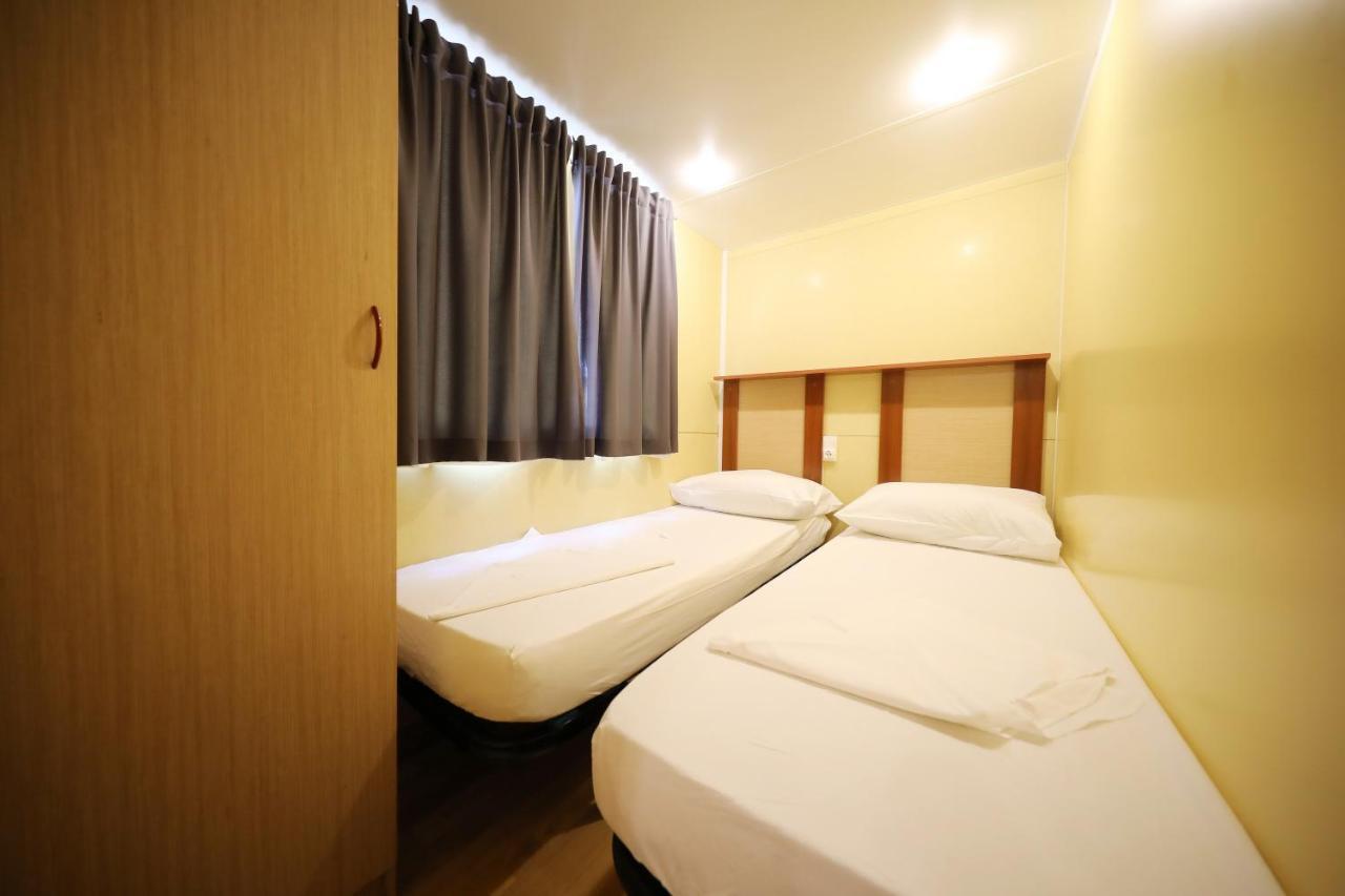 Camp Porat Hotel Povljana Ngoại thất bức ảnh